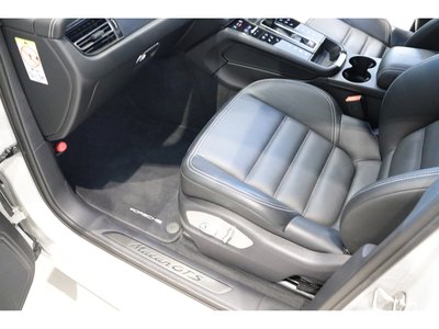 2023 Porsche MACAN — миниатюра 18