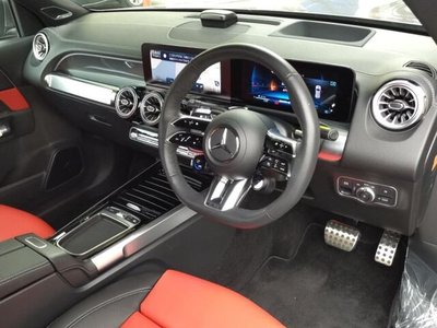 MERCEDES-BENZ GLB - 3