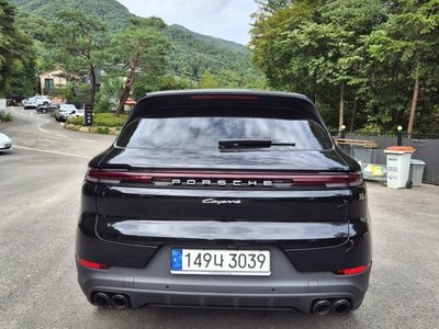 2024 Porsche CAYENNE 照片 2