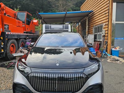 MERCEDES-BENZ EQS - 4