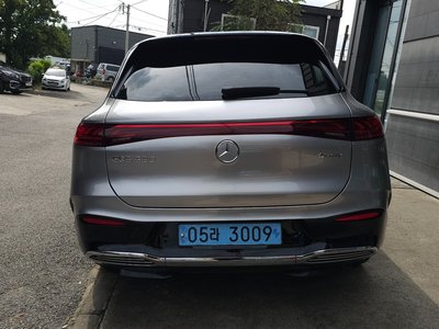 MERCEDES-BENZ EQS - 2