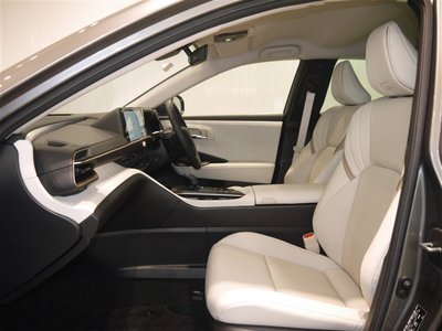صورة مصغرة 12 لـ 2023 Toyota CROWN CROSSOVER