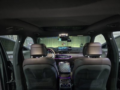 2023 Genesis GV70 — миниатюра 15