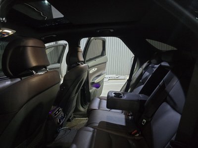 2023 Genesis GV70 — миниатюра 14
