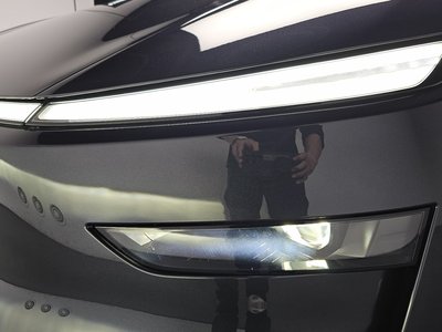 TESLA MODEL Y - 9