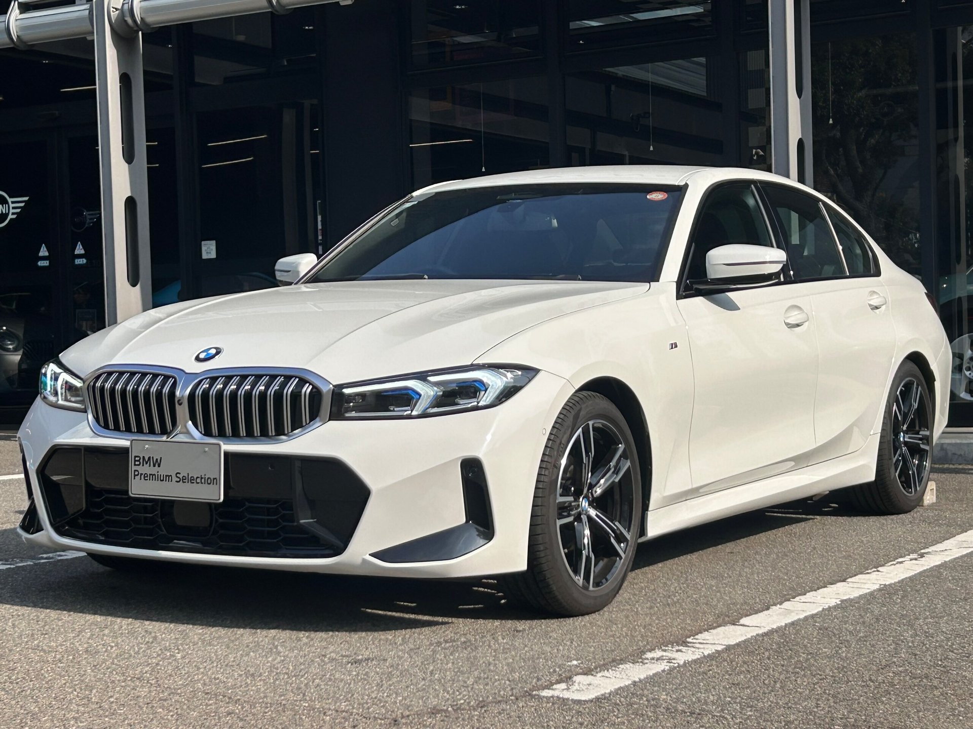 BMW 3 SERIES - View 1