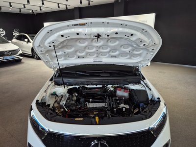 MERCEDES-BENZ EQB - 7