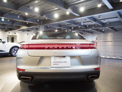 PORSCHE PANAMERA - 5