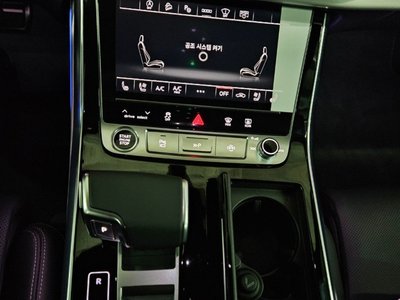 صورة مصغرة 11 لـ 2026 AUDI Q8
