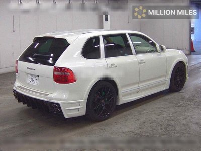 PORSCHE CAYENNE - 5