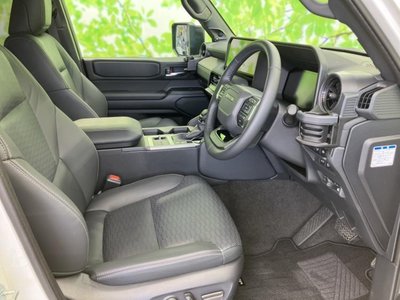 2025 Toyota LAND CRUISER 250 photo 4