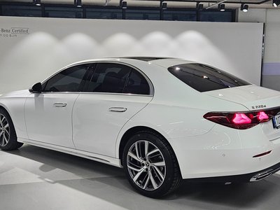 MERCEDES-BENZ E-CLASS - 2