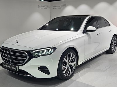 MERCEDES-BENZ E-CLASS - 1