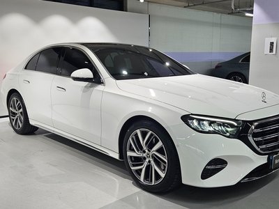 MERCEDES-BENZ E-CLASS - 4