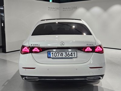 MERCEDES-BENZ E-CLASS - 5