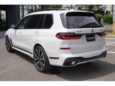 2023 BMW X7 — фото 3