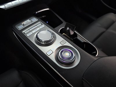صورة 9 لـ 2022 Genesis GV70