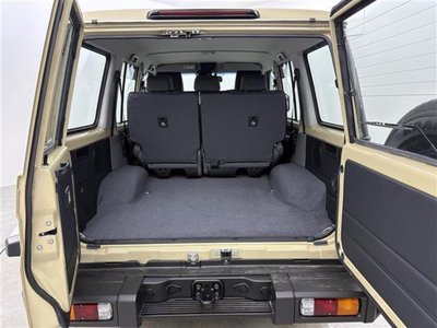 2023 Toyota LAND CRUISER 70 缩略图 16