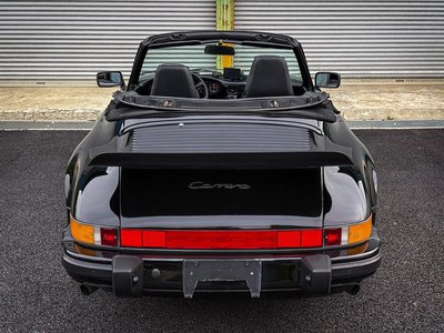 PORSCHE 911 - 10