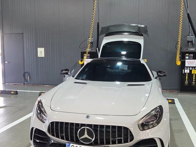 MERCEDES-BENZ AMG GT - 1