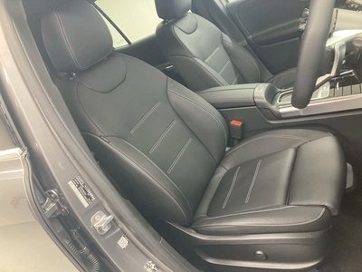 MERCEDES-BENZ GLB - 4