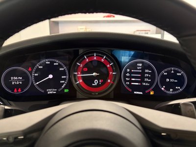 صورة 8 لـ 2024 Porsche 911