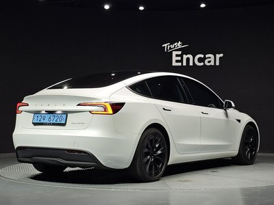 صورة 2 لـ 2024 Tesla MODEL 3