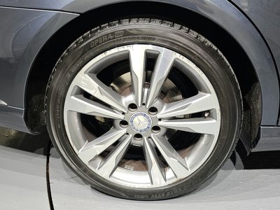 MERCEDES-BENZ E-CLASS - 6