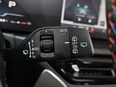 2025 BMW 3 SERIES — миниатюра 28