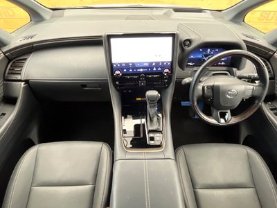 2024 Toyota ALPHARD — фото 2