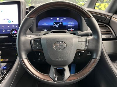 2024 Toyota ALPHARD — фото 14