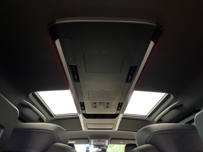 2024 Toyota ALPHARD — фото 3