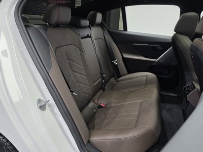 صورة مصغرة 18 لـ 2026 BMW 5 SERIES