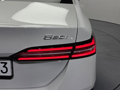 صورة 10 لـ 2026 BMW 5 SERIES