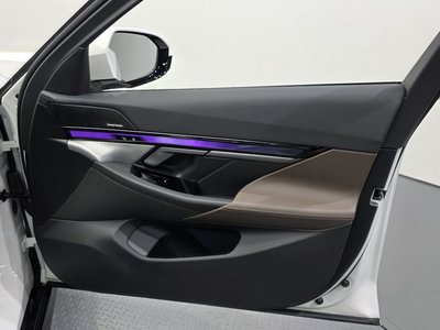 صورة مصغرة 15 لـ 2026 BMW 5 SERIES