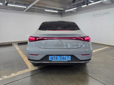 MERCEDES-BENZ EQE - 4