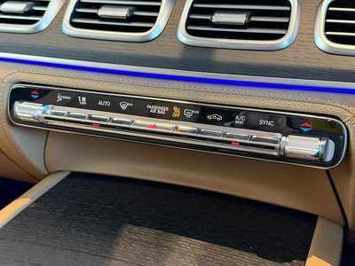 2026 Mercedes-BENZ GLS thumbnail 38