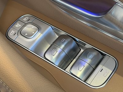 2026 Mercedes-BENZ GLS thumbnail 28