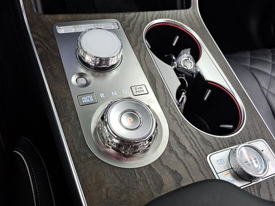 صورة مصغرة 12 لـ 2024 Genesis GV80