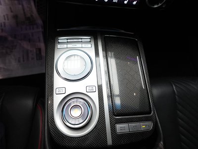 GENESIS G80 (RG3) - 9