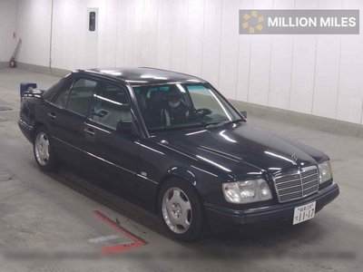 MERCEDES-BENZ E-CLASS - 1