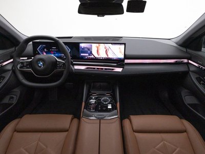 2025 BMW 5 SERIES 照片 7