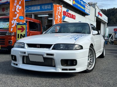 NISSAN SKYLINE GT-R - 1