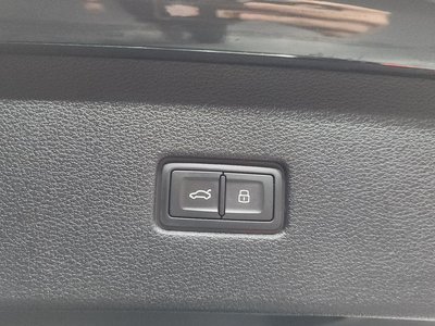 صورة مصغرة 23 لـ 2021 AUDI Q8