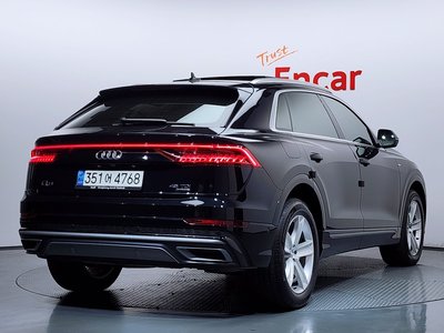 2021 AUDI Q8 照片 4