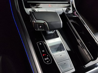 صورة مصغرة 12 لـ 2021 AUDI Q8