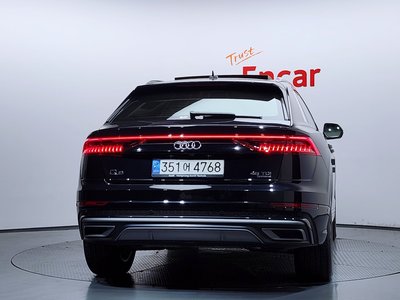 2021 AUDI Q8 照片 3