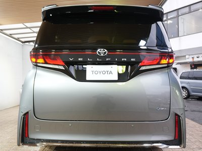 TOYOTA VELLFIRE - 10