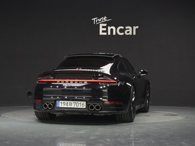 PORSCHE 911 - 4