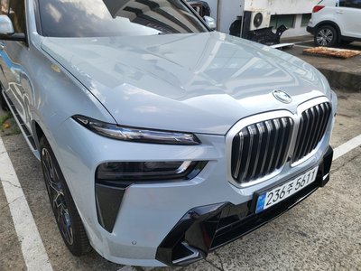 صورة 9 لـ 2026 BMW X7
